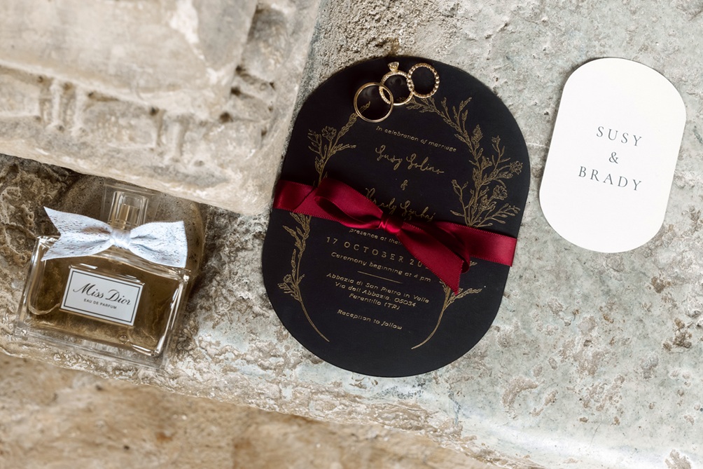 Minimalist wedding stationery Paolo Cicognani