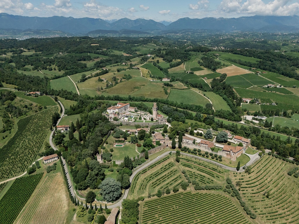Castello San Salvatore on the Prosecco hills