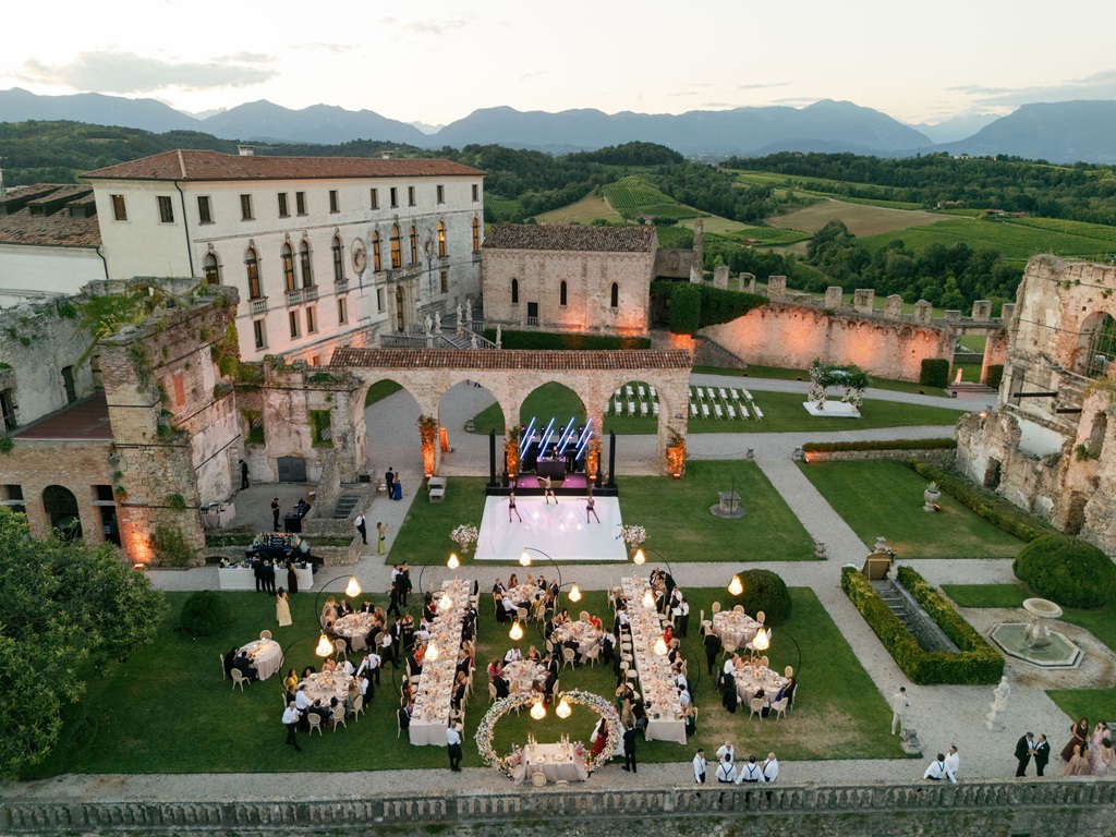 Castello San Salvatore wedding settings