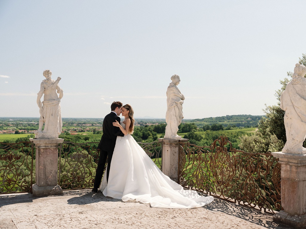 Jewish wedding at Castello San Salvatore